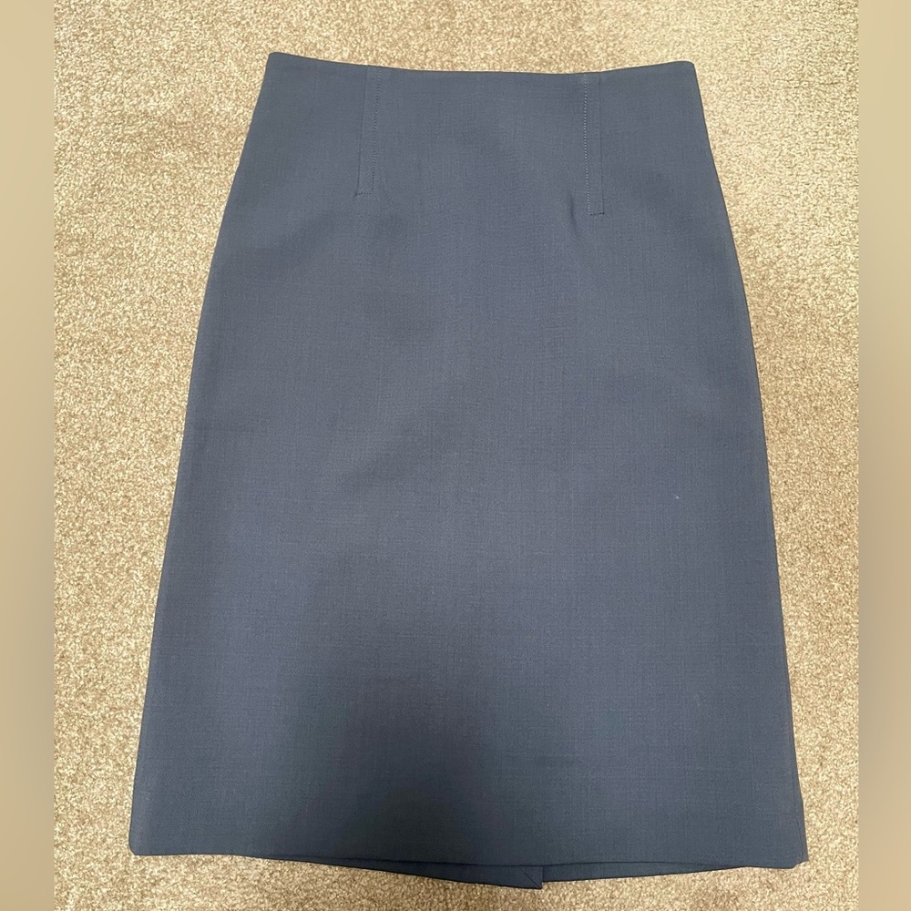 Brand New ZARA Women grey midi pencil straight skirt size xs